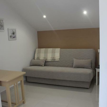 Apartments Helena บาร์บินเย ภายนอก รูปภาพ