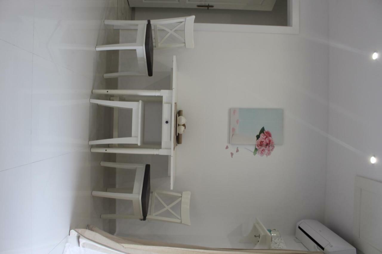 Apartments Helena บาร์บินเย ภายนอก รูปภาพ
